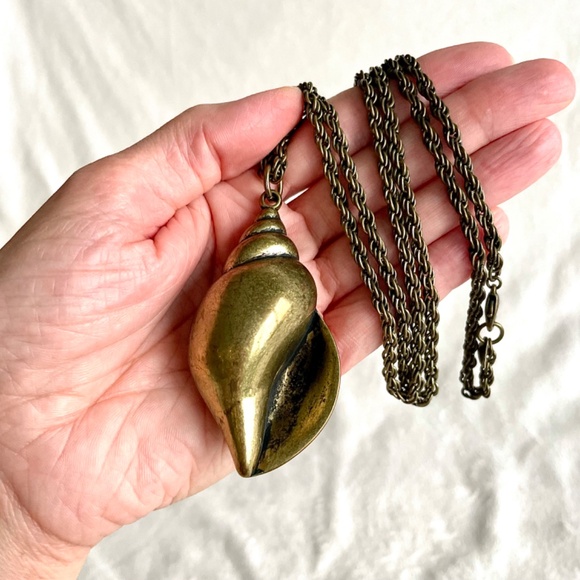 Brass Chain Necklace/w Brass Shell Pendant - Picture 12 of 16
